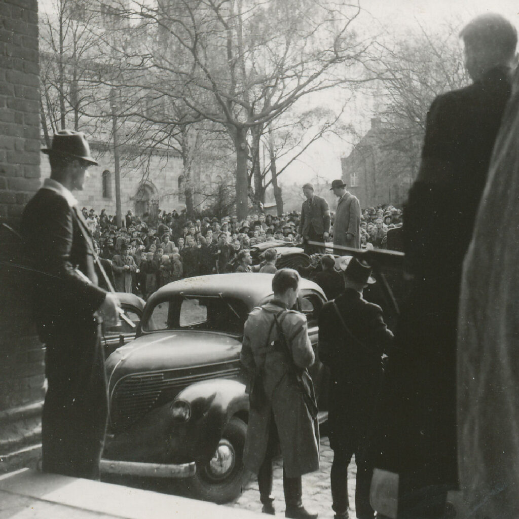 Kilde:
Viborg Lokalhistoriske Arkiv, den 5. maj 1945 (se www.arkiv.dk).